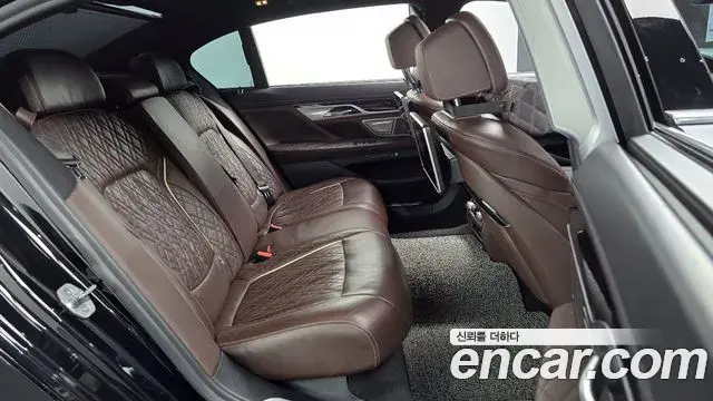 BMW 7 Series 2019 — ფოტო 10/20