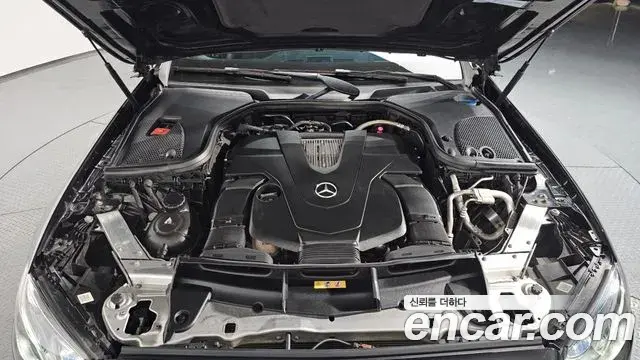 Mercedes-Benz E-Class 2020 — Фото 6/20