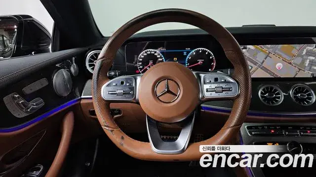 Mercedes-Benz E-Class 2020 — Фото 13/20