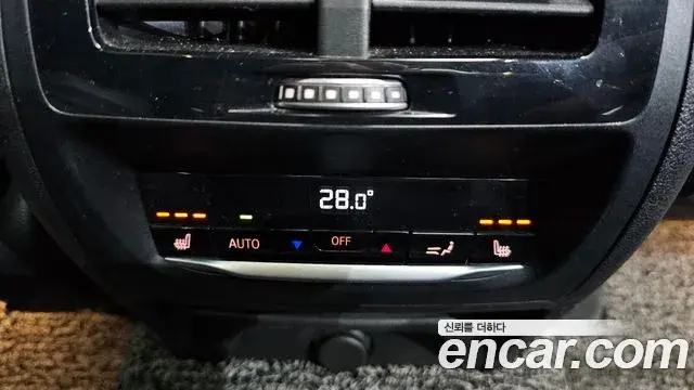 BMW X3 2018 — Şəkil 12/20