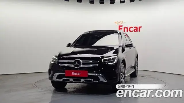 Mercedes-Benz GLC-Class 2020 — Photo 15/20