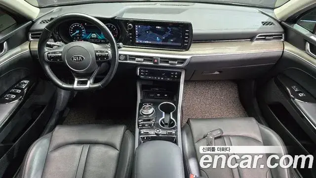 Kia K5 2020 — ფოტო 9/20
