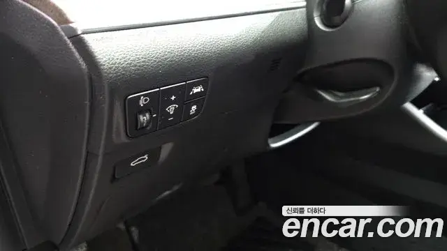 Kia K5 2020 — ფოტო 2/20
