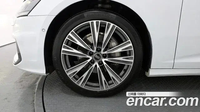 Audi A6 2022 — Şəkil 18/20
