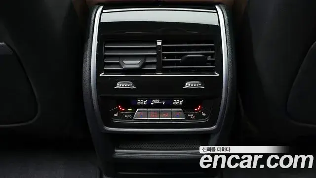 BMW X5 2022 — ფოტო 13/20