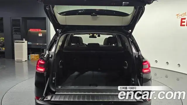 BMW X5 2022 — ფოტო 8/20