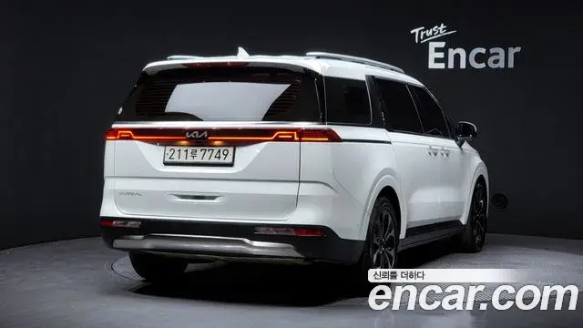 Kia Carnival 2022 — ფოტო 11/20