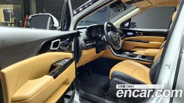 Kia Carnival 2022 — ფოტო 10/20