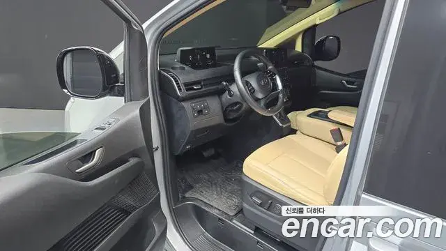 Hyundai Staria 2022 — Şəkil 15/29