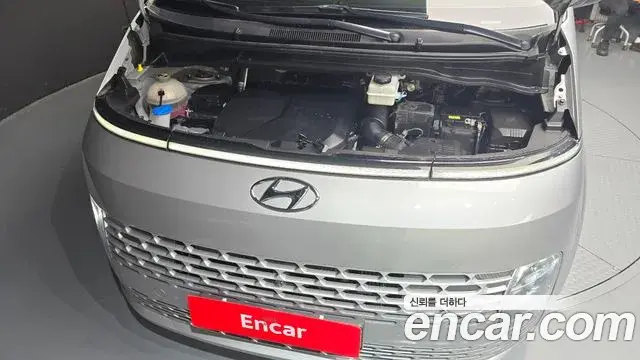 Hyundai Staria 2022 — Şəkil 27/29
