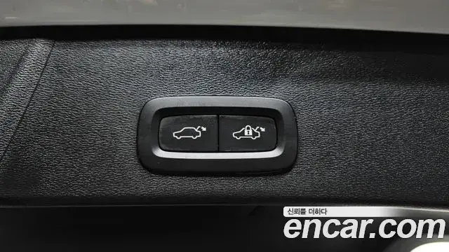 Volvo XC40 2024 — ფოტო 20/20