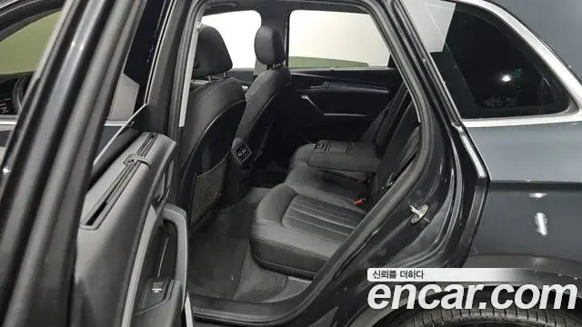 Audi Q5 2022 — ფოტო 11/20