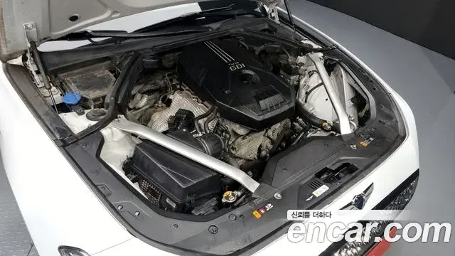 Genesis G70 2018 — Photo 6/20