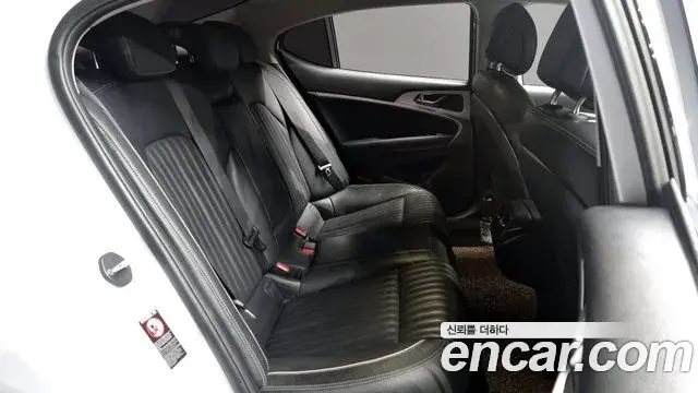 Genesis G70 2018 — Photo 20/20