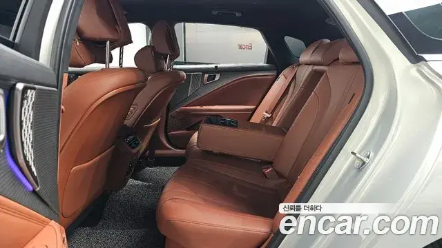 Kia K8 2025 — Şəkil 16/20