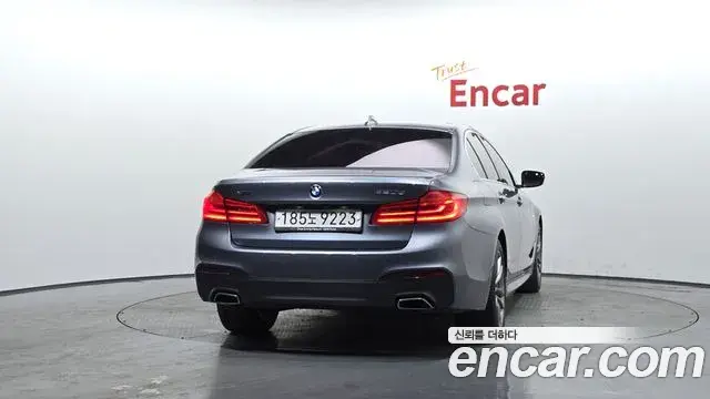 BMW 5 Series 2018 — Фото 4/20