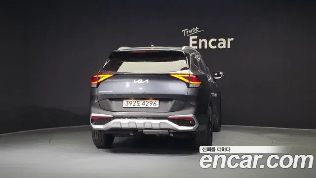 Kia Sportage 2021 — ფოტო 9/20