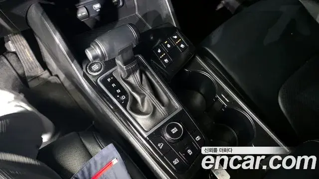 Kia Sportage 2021 — ფოტო 10/20