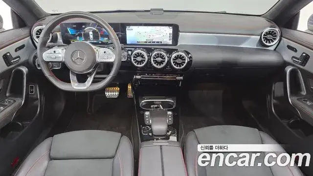 Mercedes-Benz CLA-Class 2022 — ფოტო 17/20