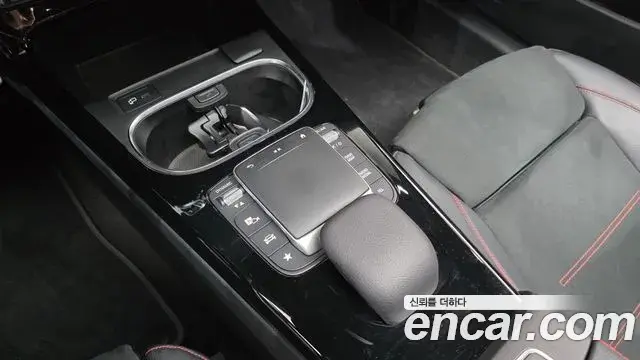 Mercedes-Benz CLA-Class 2022 — ფოტო 16/20