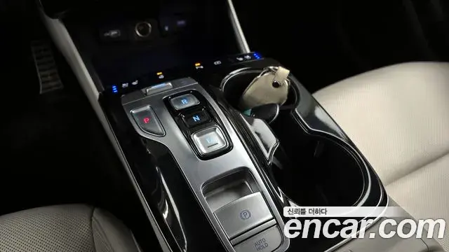Hyundai Tucson Hybrid 2021 — ფოტო 20/20