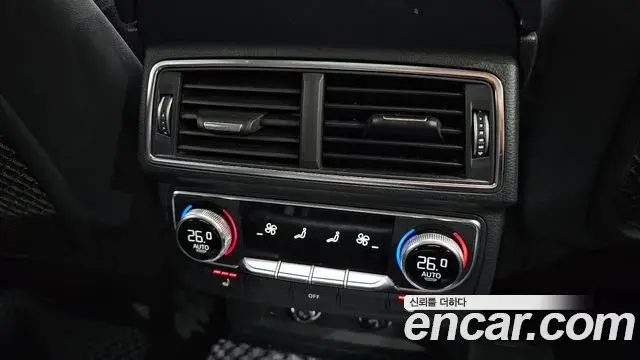 Audi Q7 2019 — Фото 19/20