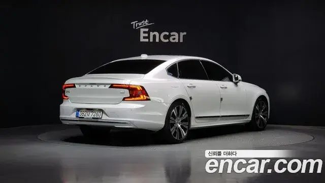 Volvo S90 2023 — Фото 2/20
