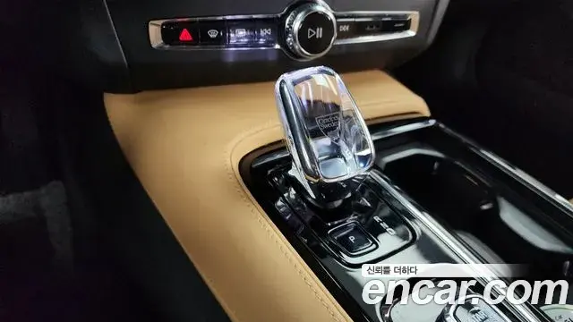 Volvo S90 2023 — Фото 9/20