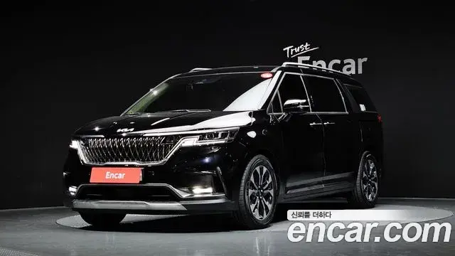 Kia Carnival 2022 — Фото 1/20