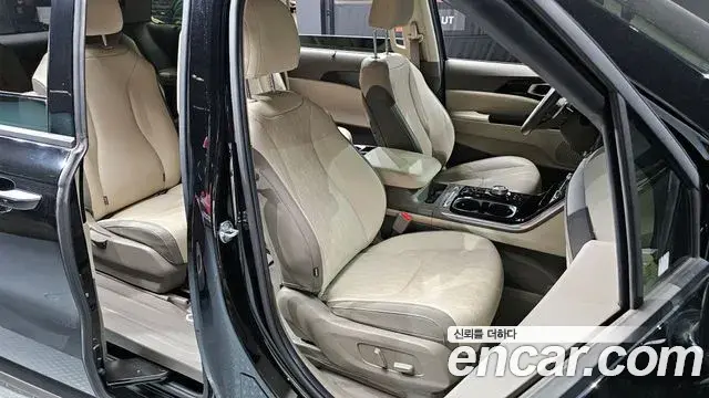 Kia Carnival 2022 — Фото 10/20