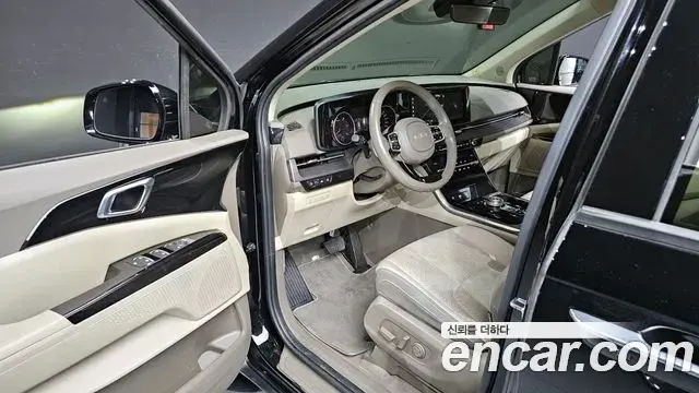Kia Carnival 2022 — Фото 11/20