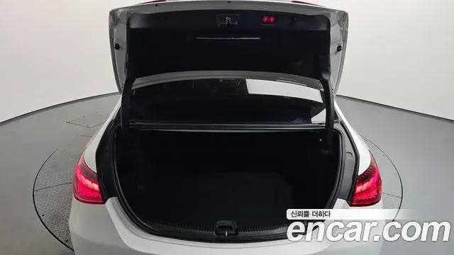 Mercedes-Benz C-Class 2023 — Şəkil 15/20