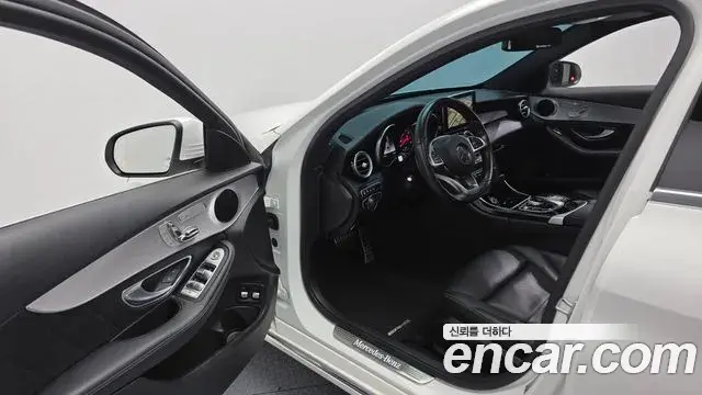 Mercedes-Benz C-Class 2018 — Фото 10/20