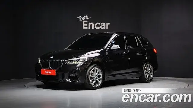 BMW X1 2022 — Photo 16/20
