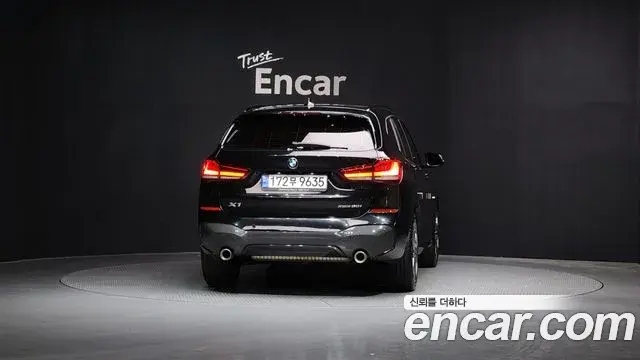 BMW X1 2022 — Photo 2/20