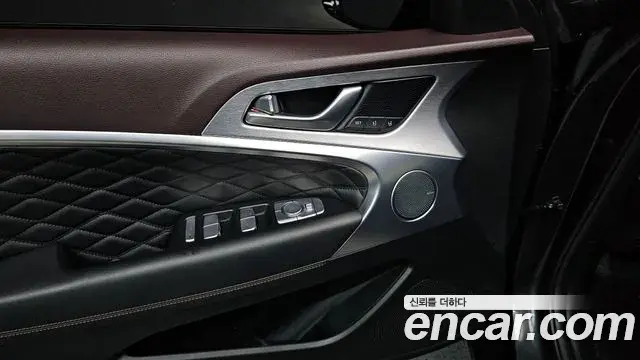 Genesis G70 2019 — Photo 10/20