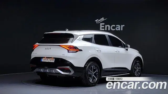 Kia Sportage 2022 — Фото 2/20