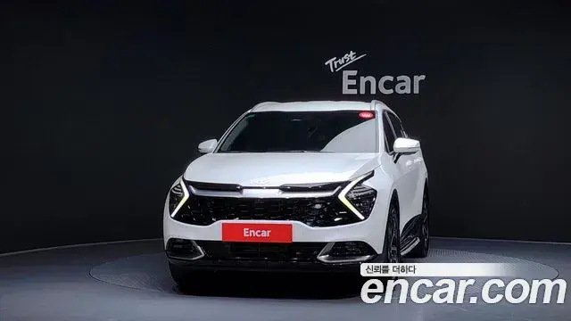 Kia Sportage 2022 — Фото 3/20