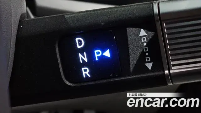 Hyundai Grandeur Hybrid 2025 — ფოტო 15/20