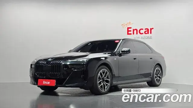 BMW 7 Series 2025 — Şəkil 18/20