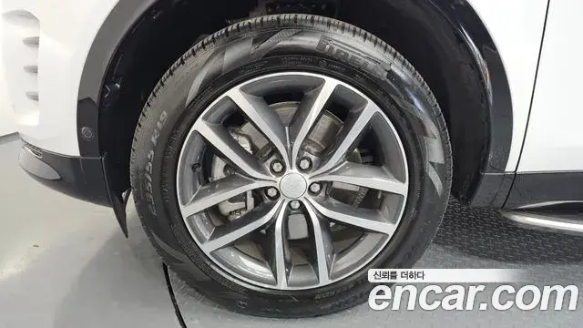 Land Rover Discovery Sport 2024 — ფოტო 2/20