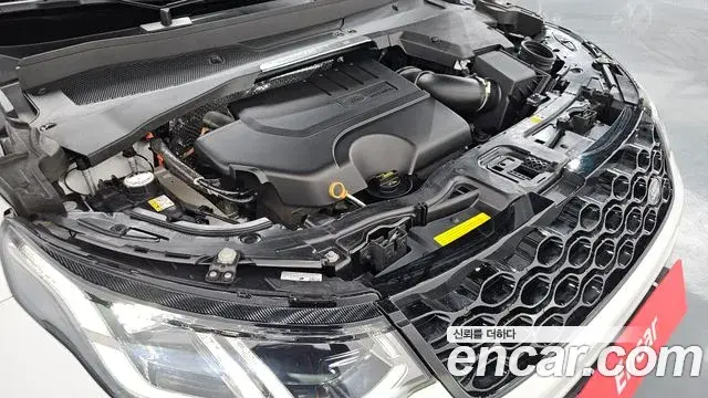 Land Rover Discovery Sport 2024 — ფოტო 13/20