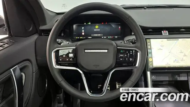 Land Rover Discovery Sport 2024 — Фото 13/20