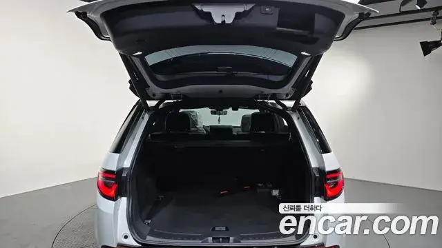 Land Rover Discovery Sport 2024 — Фото 20/20