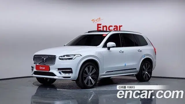 Volvo XC90 2023 — Photo 13/20