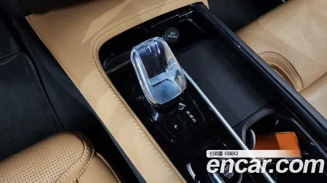 Volvo XC90 2023 — Photo 6/20