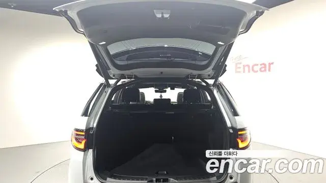 Land Rover Discovery Sport 2025 — Şəkil 20/20