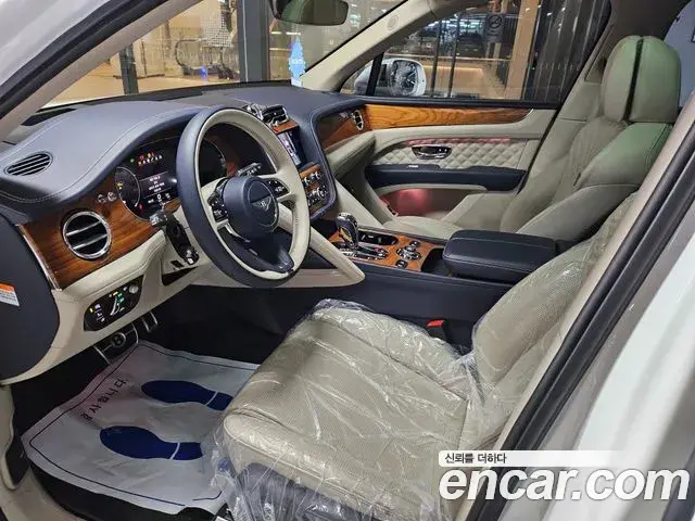 Bentley Bentayga 2021 — Şəkil 5/20