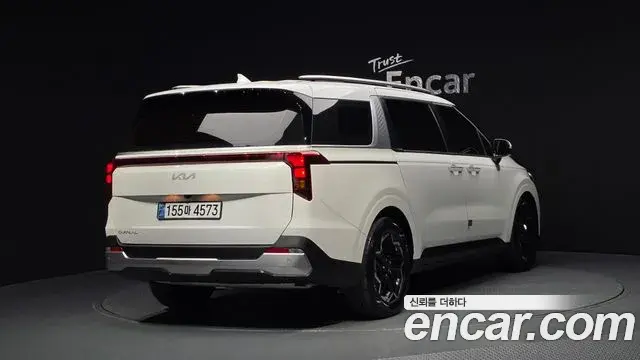 Kia Carnival 2024 — Şəkil 18/20