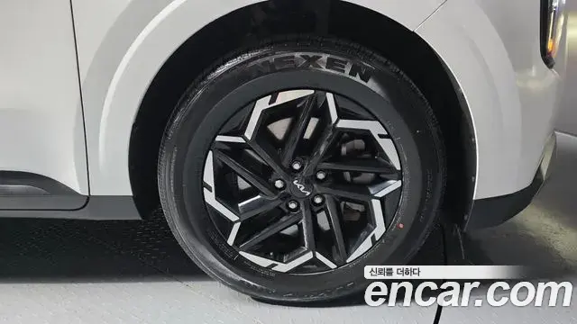 Kia Carnival 2024 — Şəkil 5/20